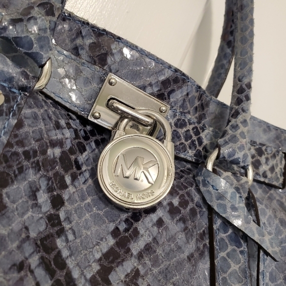 Michael Kors Python-Print Hamilton Blue Leather Tote/Shoulder Bag - Picture 3 of 10